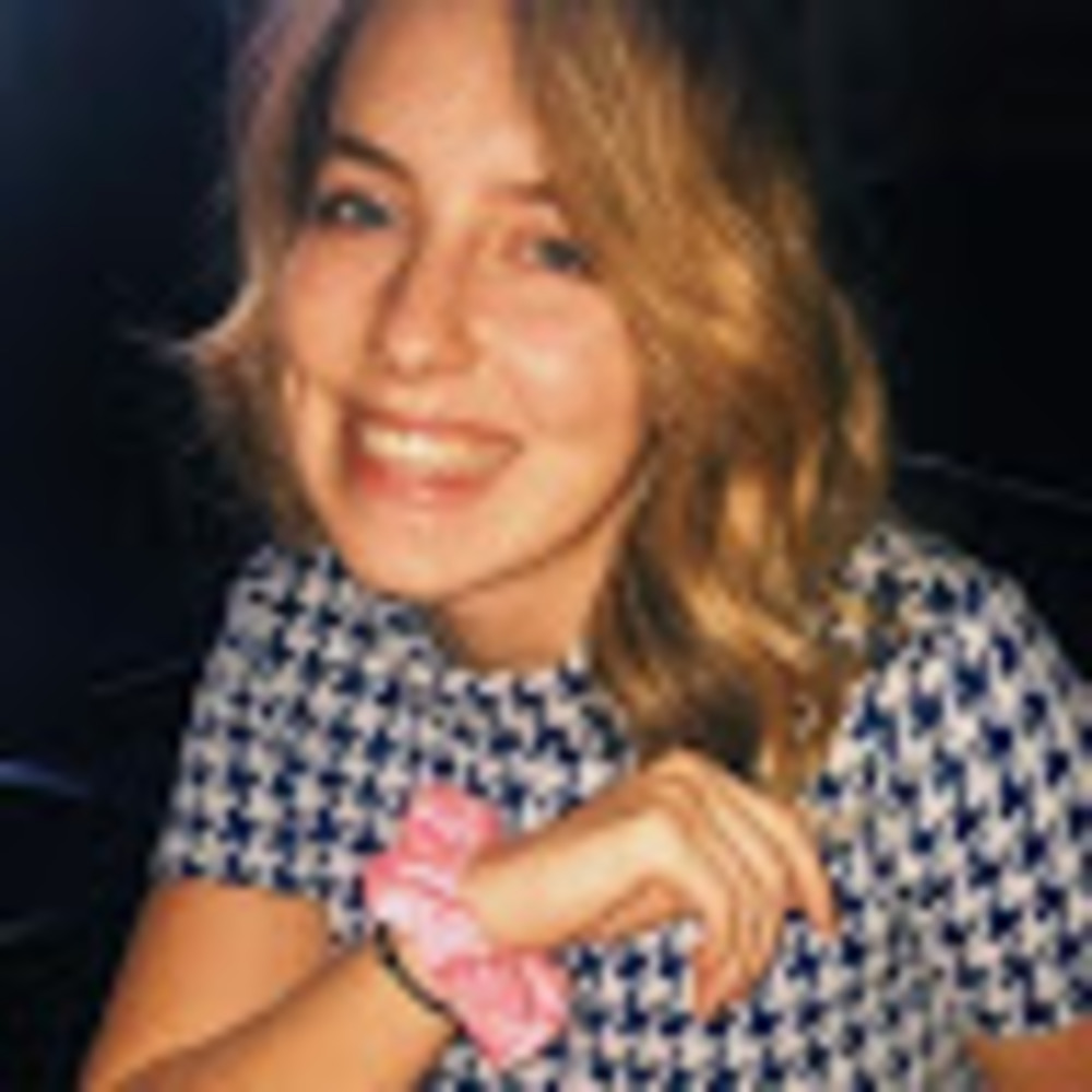 Meet your Posher, Olivia